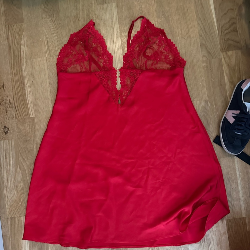 Etam Elegant Red Lace Chemise